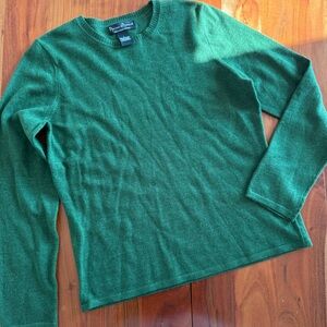Mercer & Madison Deep Green Extra Fine Merino wool Crewneck Sweater